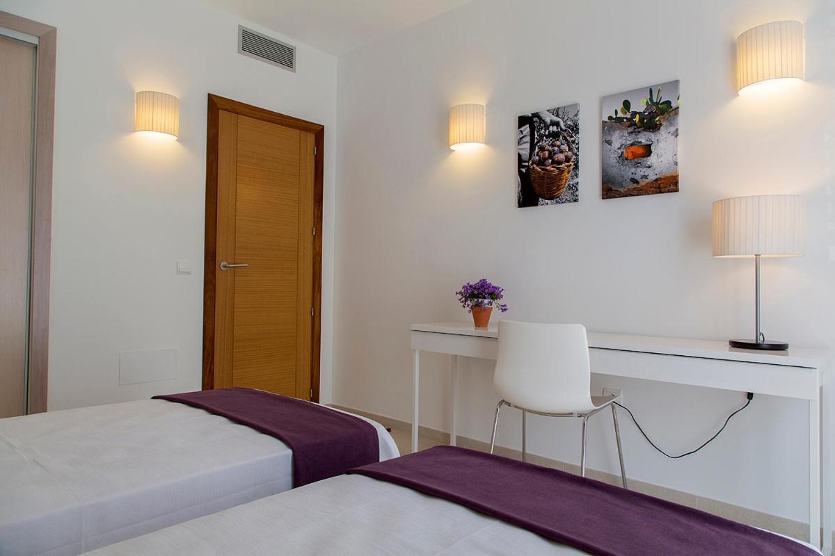 Apartamentos Proa - Emar Hotels Only Adults Es Pujols Eksteriør billede
