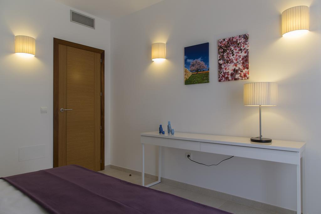 Apartamentos Proa - Emar Hotels Only Adults Es Pujols Eksteriør billede